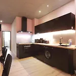 Heval's Grand Appartments Schoeneberg