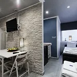 Daire Heval's Grand Appartments Schoeneberg