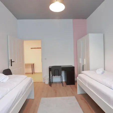 Heval's Grand Appartments Schoeneberg Appartement