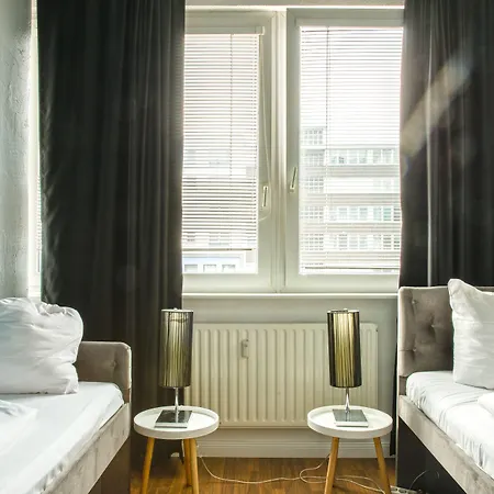 Heval's Grand Appartments Schoeneberg *