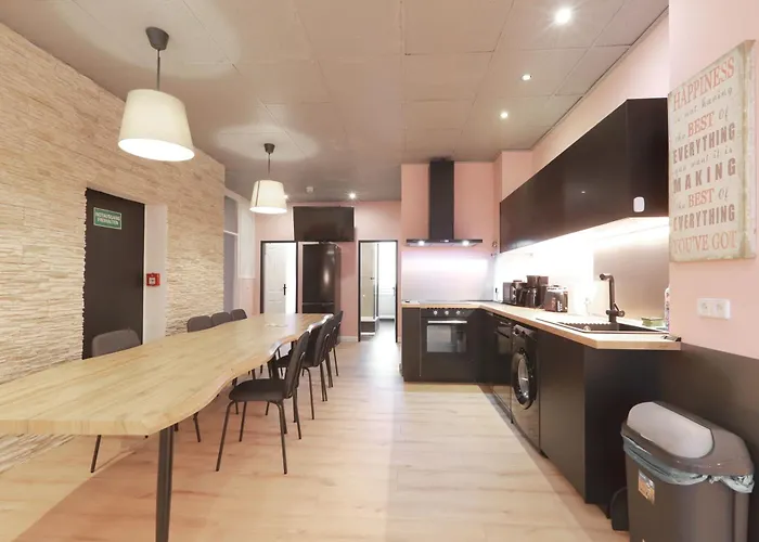 Heval's Grand Appartments Schoeneberg Apartman *