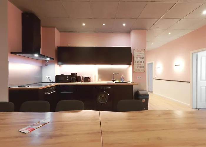 شقة Heval's Grand Appartments Schoeneberg برلين